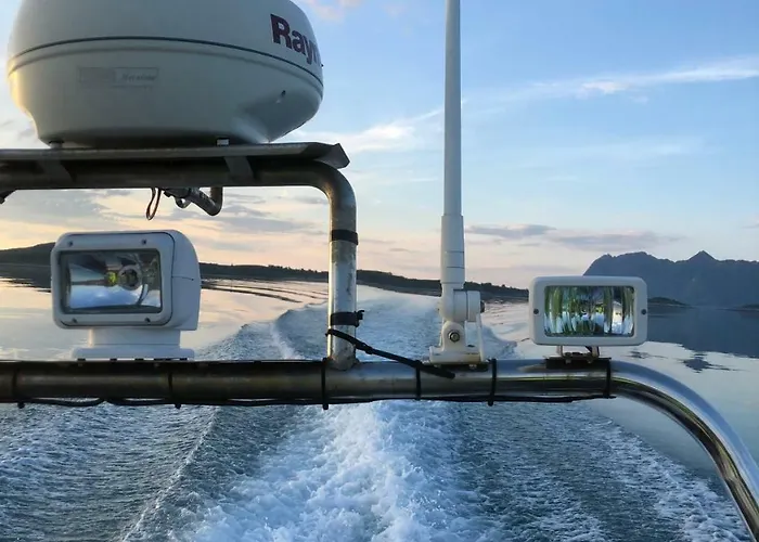 אכסניה Basecamp Senja פינסנס