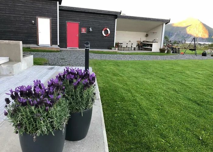 Basecamp Senja אכסניה