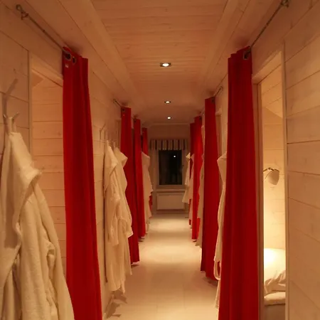 Hostel Basecamp Senja Finnsnes